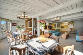 Fishing Paradise in Saratoga on 160 Private Acres!